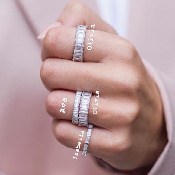 9TCW VVS Emerald Cut Eternity Wedding Band Ring - Picture 3 of 15